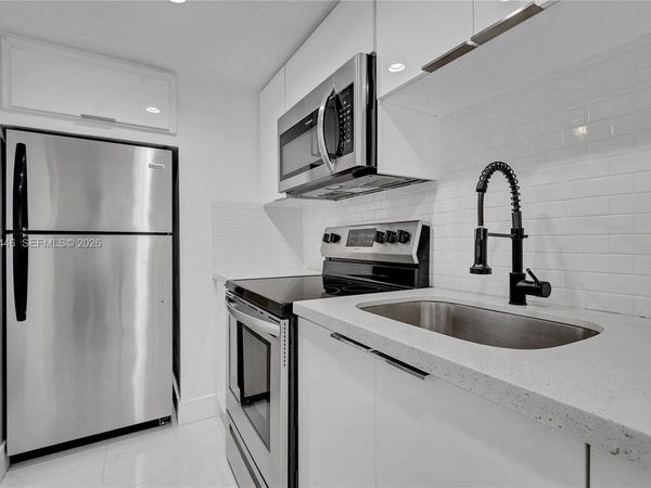 1114 S Douglas Rd , Unit 4, Coral Gables, FL 33134