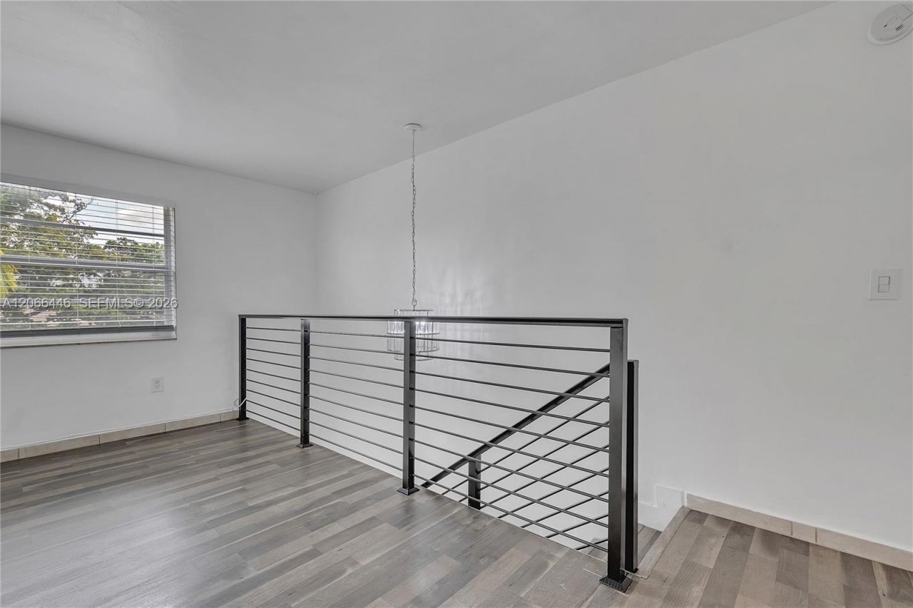1114 S Douglas Rd, Unit 4, Coral Gables, FL 33134 Photo
