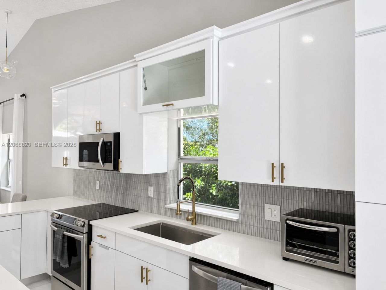 12484 SW 1st St, Coral Springs, FL 33071 Photo
