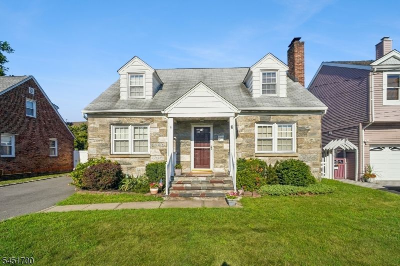 20 S 18th St, Kenilworth, NJ 07033 Main Photo
