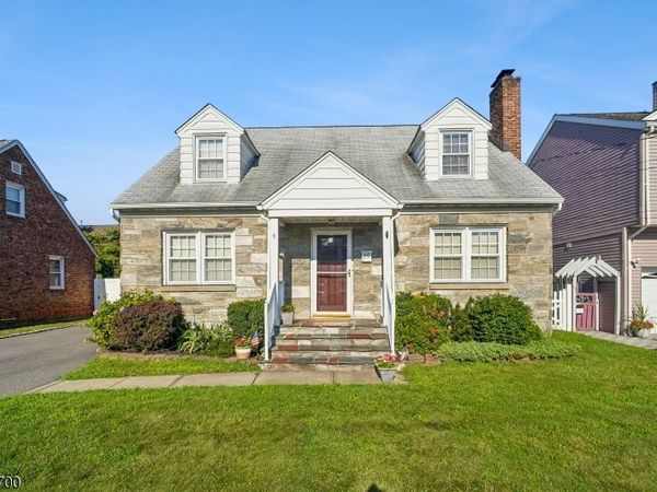20 S 18Th St, Kenilworth, NJ 07033