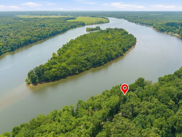 681 Attaway Ln , Bath Springs, TN 38311