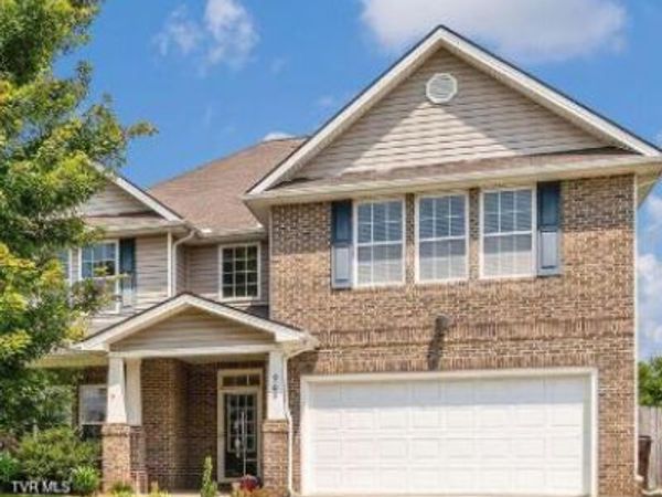 905 Denvers Lane, Piney Flats, TN 37686