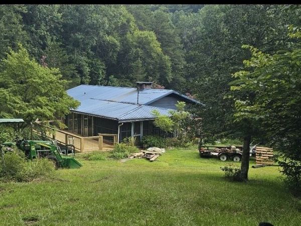 1069 Harbert Valley Road, Toccoa, GA 30577