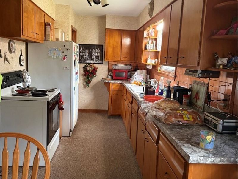 578 Sandusky Street, Conneaut, OH 44030 Photo 11