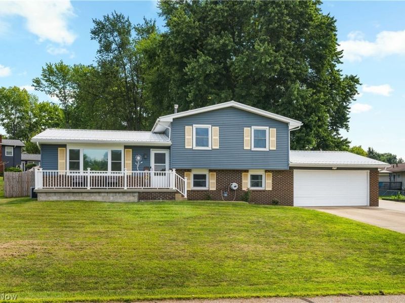 3316 Woodington Avenue SW, Canton, OH 44706 Photo 1