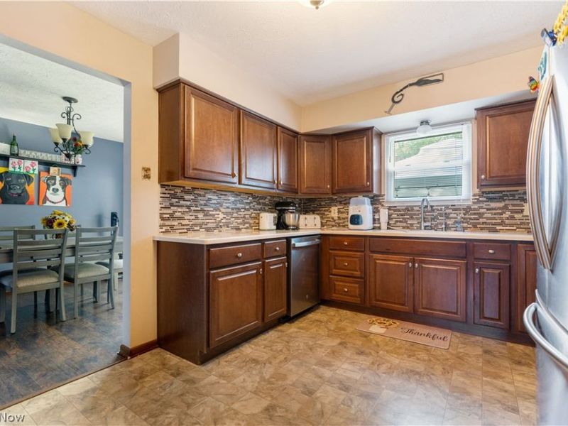 3316 Woodington Avenue SW, Canton, OH 44706 Photo 5