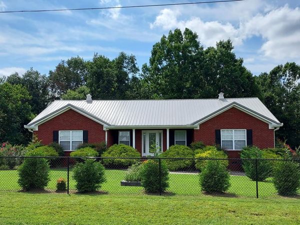 183 Taylor Lane, Lafayette, TN 37083