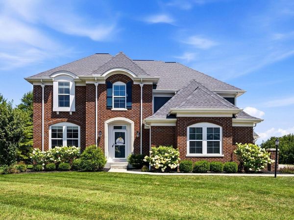 720 Meadow Ridge Way , Marysville, OH 43040
