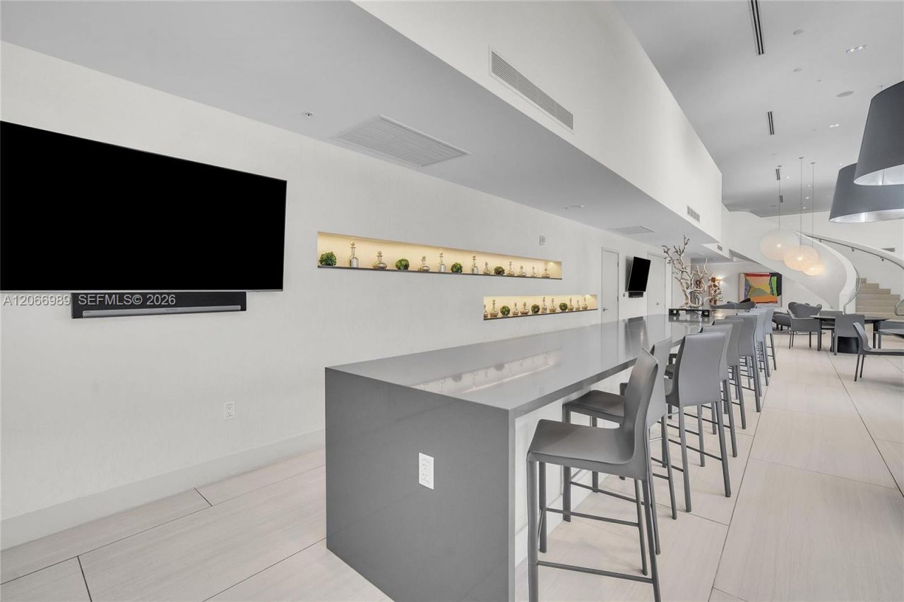 1180 N Federal Hwy, Unit 501, Fort Lauderdale, FL 33304 Photo