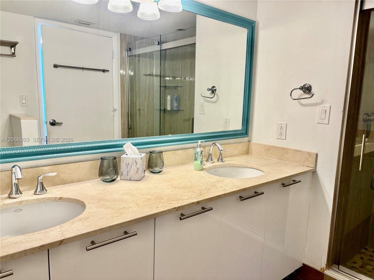 1800 N Bayshore Dr , Unit 4209, Miami, FL 33132 Photo