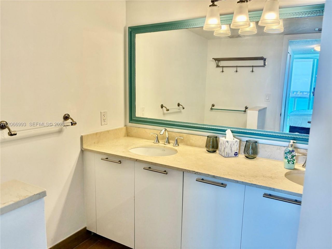 1800 N Bayshore Dr , Unit 4209, Miami, FL 33132 Photo
