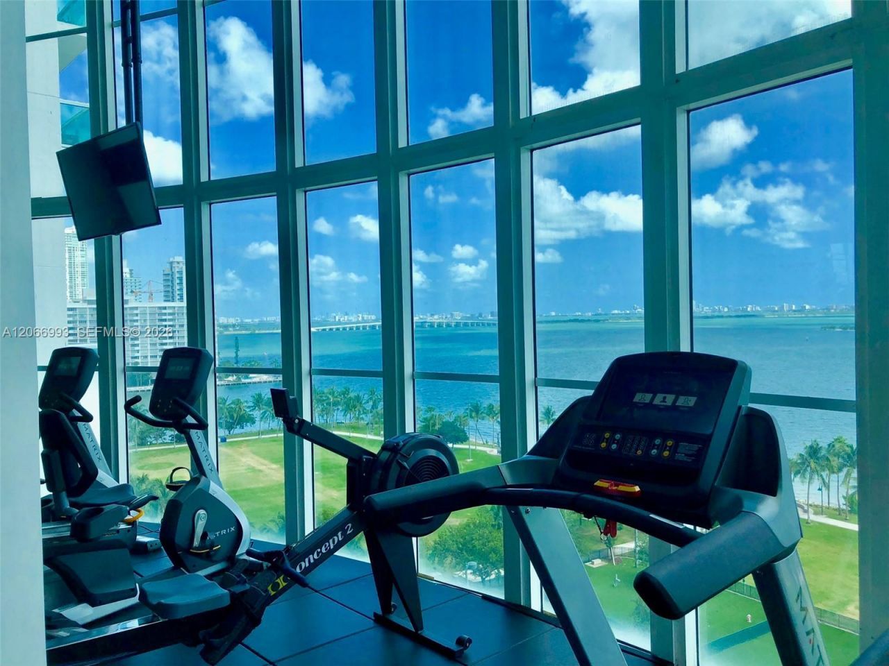 1800 N Bayshore Dr , Unit 4209, Miami, FL 33132 Photo