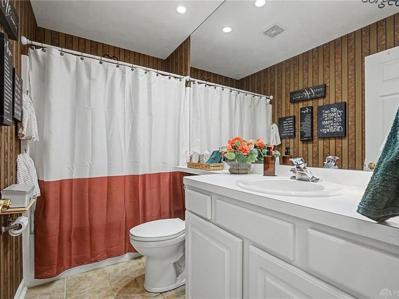 9529 Summer Wind Trail, Miamisburg, OH 45342 Photo 8