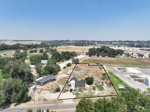 412 W Chicago, Caldwell, ID 83605