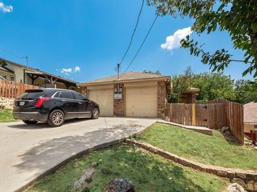 3008 Prairie Avenue, Unit A, Fort Worth, TX 76106