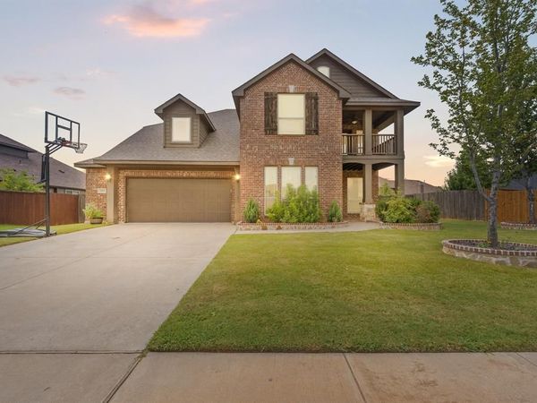 1112 Cardinal Ridge Road, Burleson, TX 76028