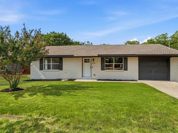 214 E Evans Street, Pilot Point, TX 76258