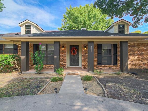 284 W San Antonio Street, Van Alstyne, TX 75495