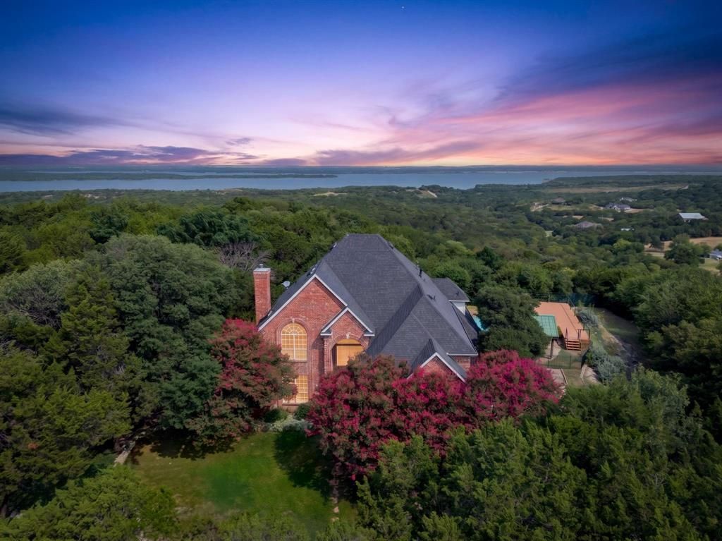 616 Redbud Court, Cedar Hill, TX 75104 Main Photo