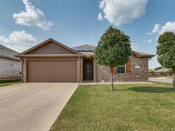6929 Whisper Field, Fort Worth, TX 76120