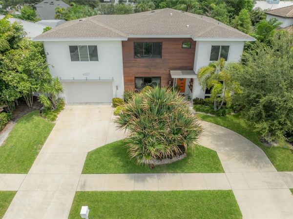 4207 W JETTON AVENUE, TAMPA, FL 33629