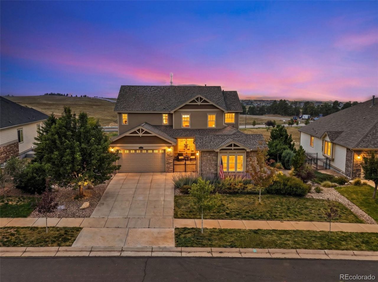 8247 S Country Club Parkway, Aurora, CO 80016 Main Photo