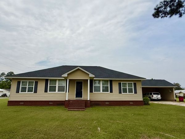 58 Burketts Ferry Road, Hazlehurst, GA 31539