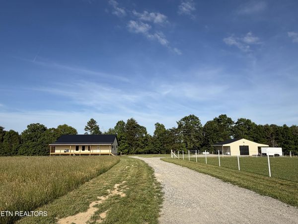 110 Don Conatser Rd , Allardt, TN 38504