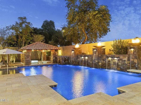 4744 W VILLA LINDA Drive, Glendale, AZ 85310