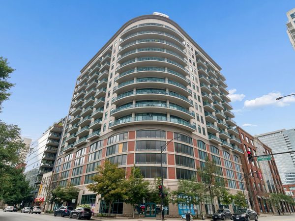 340 W Superior Street W, Unit 1201, Chicago, IL 60654