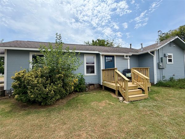 307 N Hartman Avenue , Cushing, OK 74023