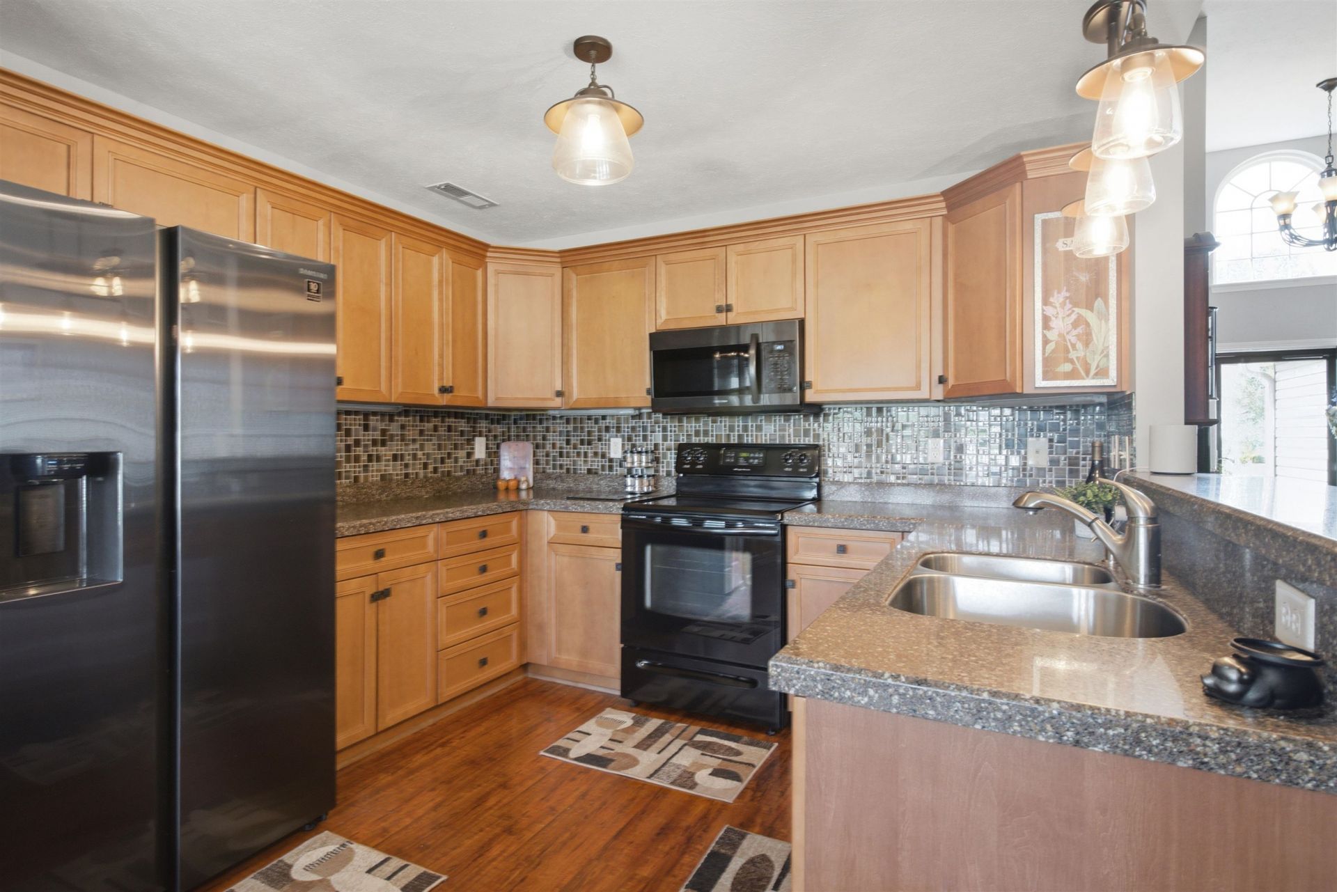 374 Barton Loop Photo 14