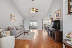 374 Barton Loop photo 4