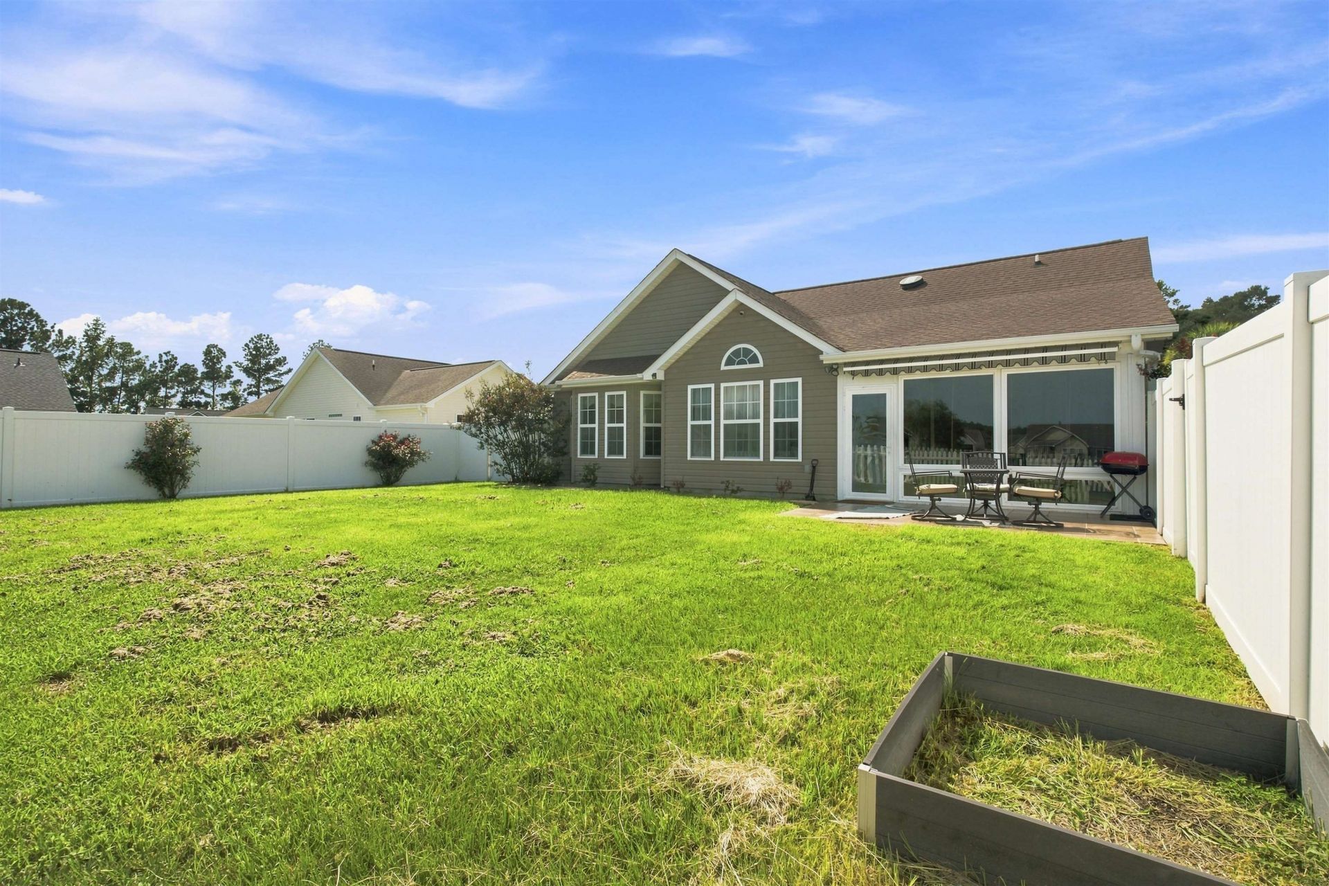 374 Barton Loop Photo 39