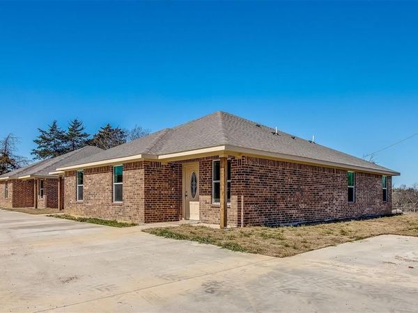131-139 Houston Street , Italy, TX 76651