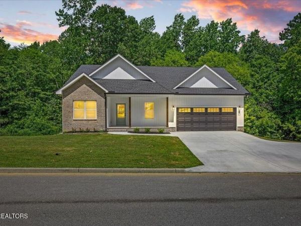 305 Shadows Lawn Drive, Athens, TN 37303