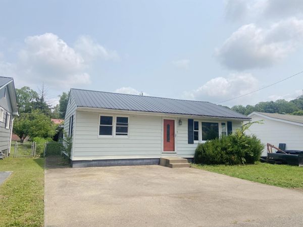 157 Blevins St, Ashland, KY 41101