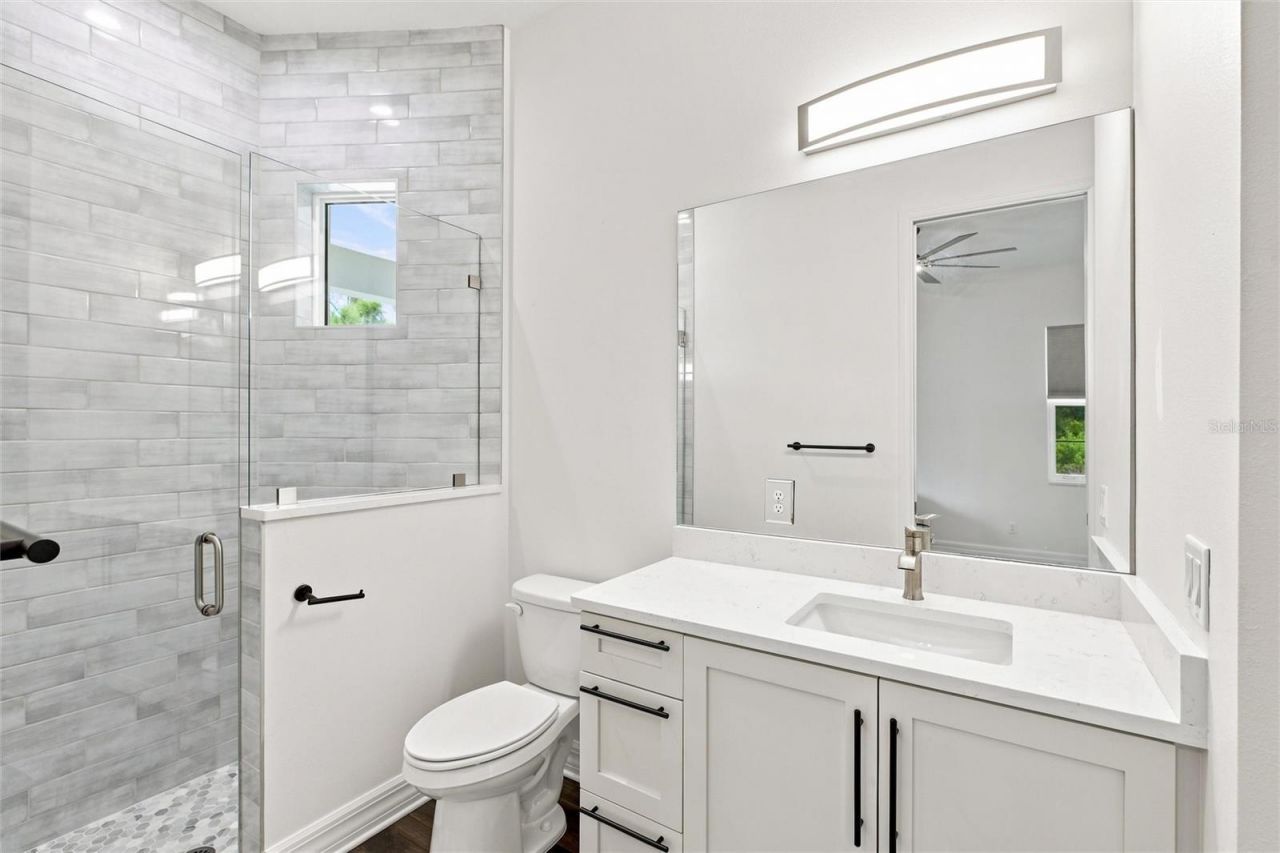 8146 Tropicaire Boulevard, North Port, FL 34291 Photo