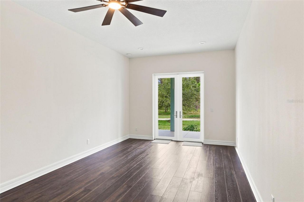 8146 Tropicaire Boulevard, North Port, FL 34291 Photo