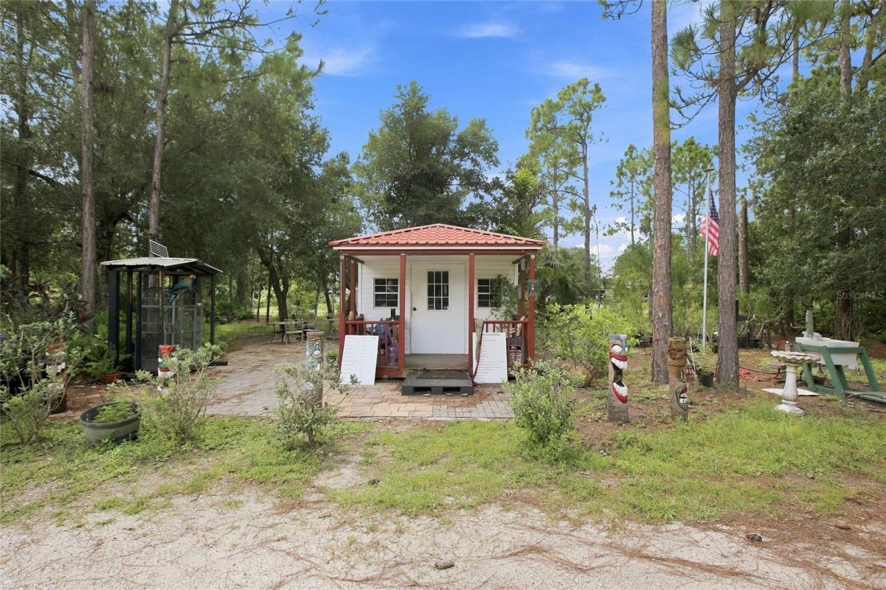8146 Tropicaire Boulevard, North Port, FL 34291 Photo