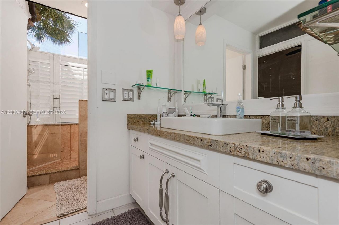9204 S Chelsea Dr S , Plantation, FL 33324 Photo