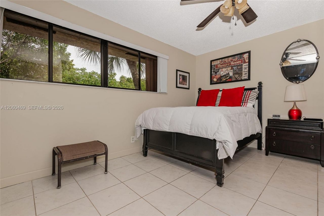 9204 S Chelsea Dr S , Plantation, FL 33324 Photo