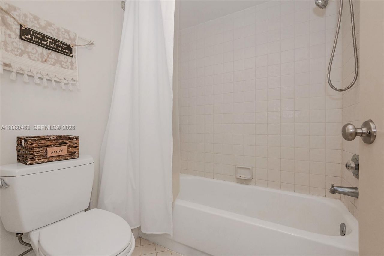 9204 S Chelsea Dr S , Plantation, FL 33324 Photo