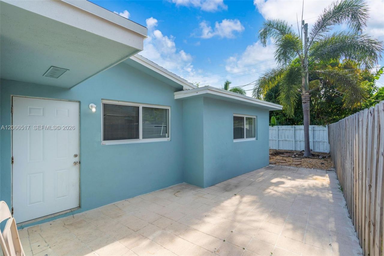 2721 NE 8th Ave , Pompano Beach, FL 33064 Photo