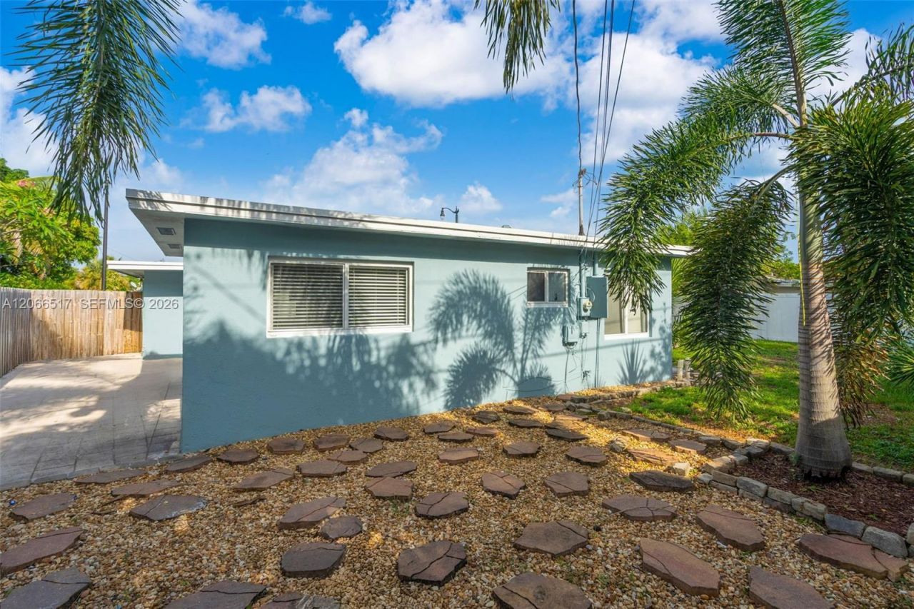 2721 NE 8th Ave , Pompano Beach, FL 33064 Photo