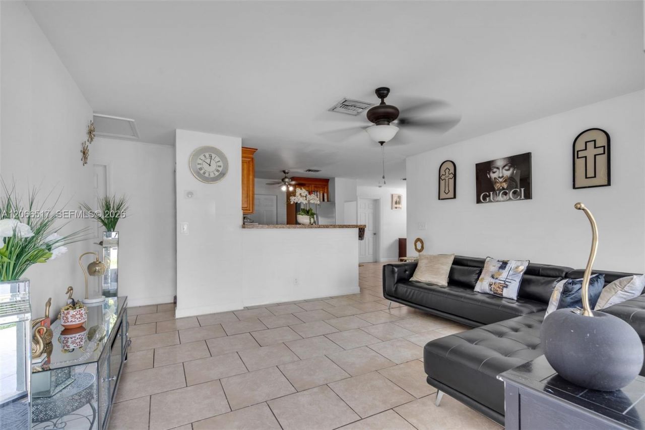 2721 NE 8th Ave , Pompano Beach, FL 33064 Photo