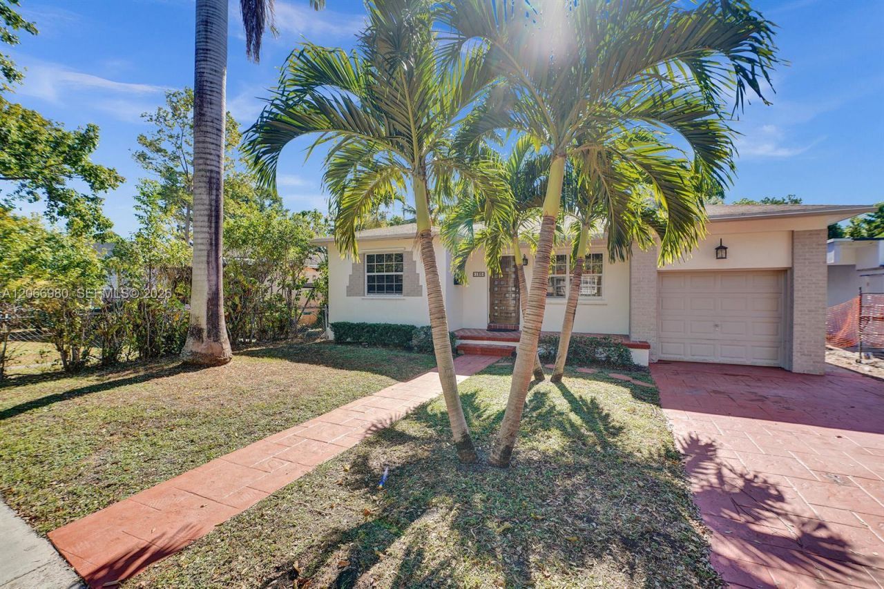 130 NE 49th St, Miami, FL 33137 Photo