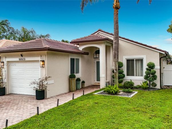 16523 Sapphire St, Weston, FL 33331