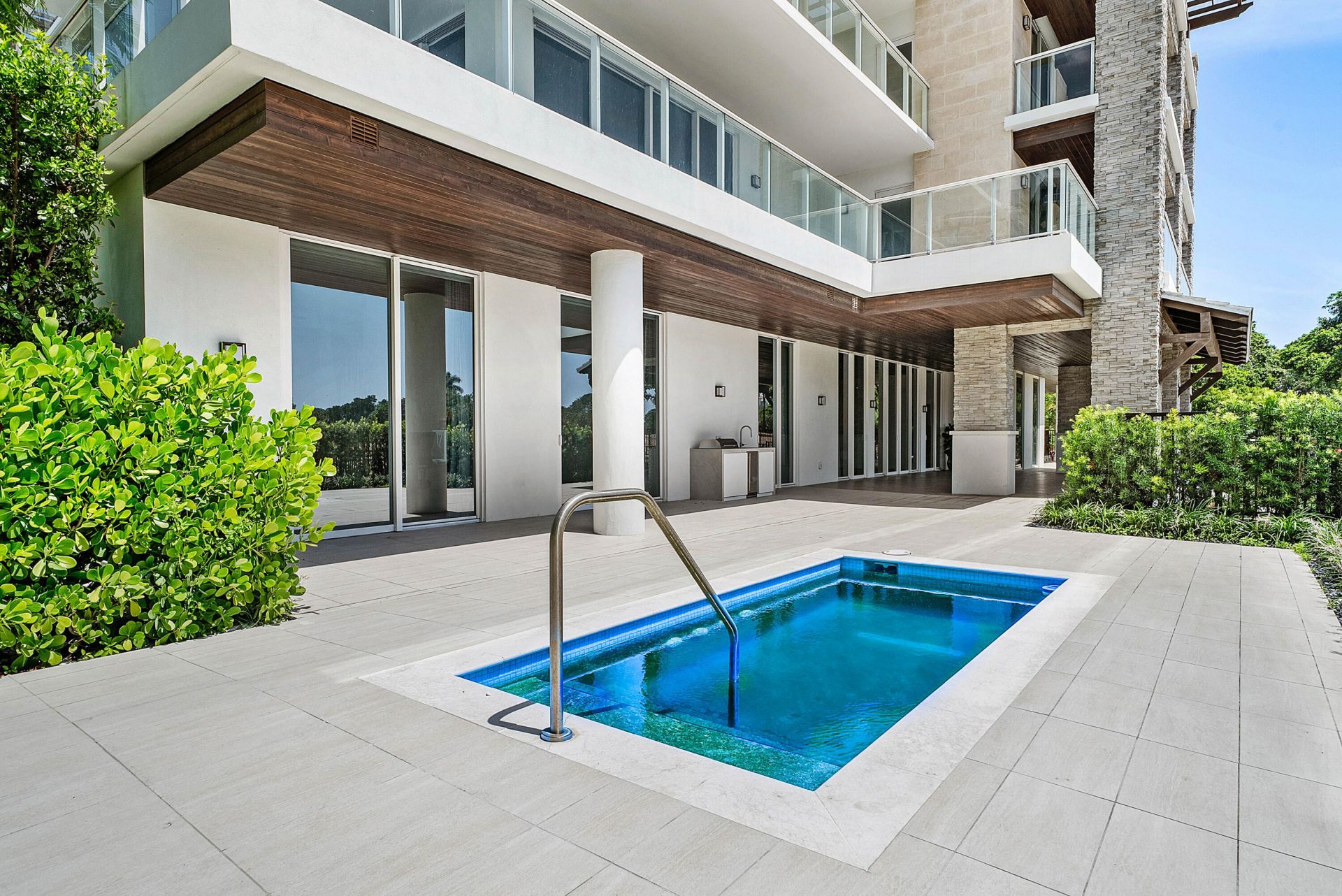 210 SE Mizner Boulevard, Unit 101, Boca Raton, FL 33432 Photo